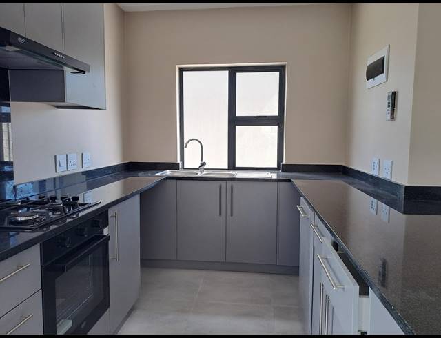 3 BEDROOM DUPLEX FOR SALE IN SEA BREEZE